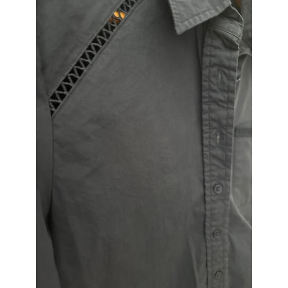 Tuckernuck THE SHIRT Rochelle Behrens The Icon Button Up Shirt Navy Size Small - Picture 8 of 9